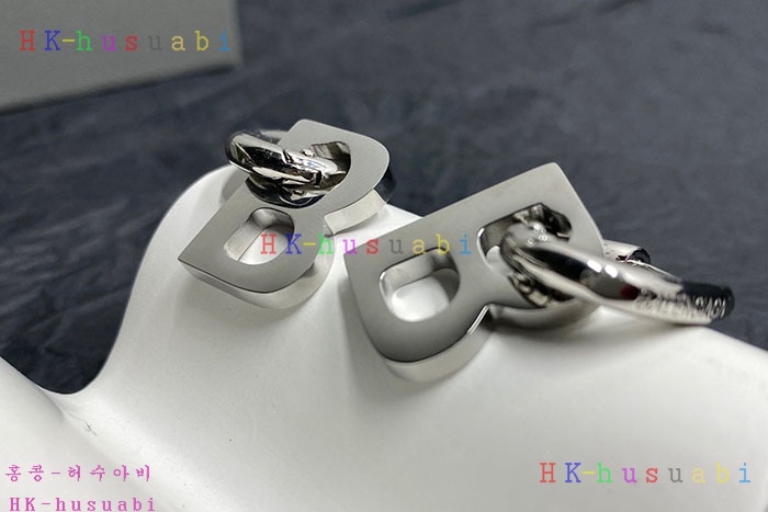 NEW 발렌시아가 귀걸이 신상 B 992506