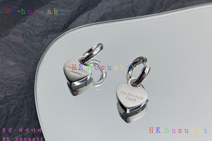 NEW 발렌시아가 귀걸이 신상 B 992517