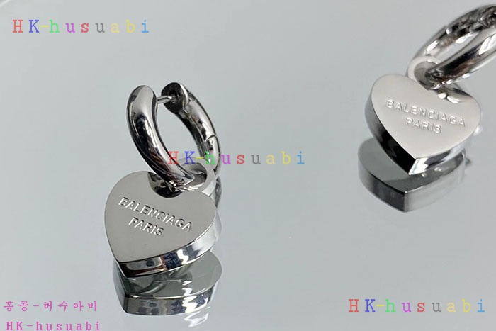 NEW 발렌시아가 귀걸이 신상 B 992517
