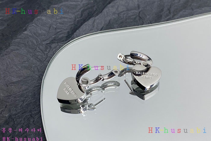 NEW 발렌시아가 귀걸이 신상 B 992517