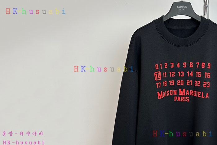 NEW 메종 메르지엘라 맨투맨 신상 M 8857025