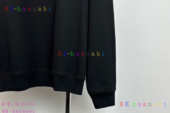 NEW 메종 메르지엘라 맨투맨 신상 M 8857025