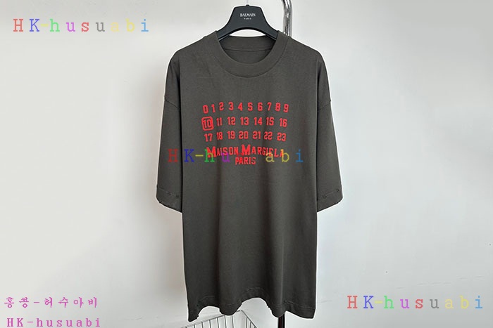 NEW 메종 메르지엘라 반팔티 신상 M 8857031