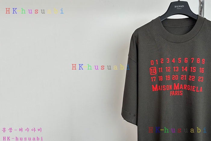 NEW 메종 메르지엘라 반팔티 신상 M 8857031