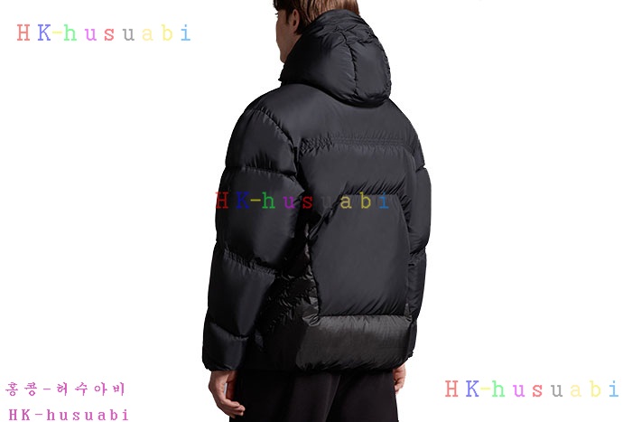 NEW 몽클레어 패딩 신상 M 1074013