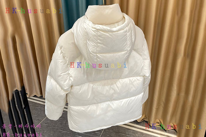 NEW 몽클레어 패딩 신상 M 1074016