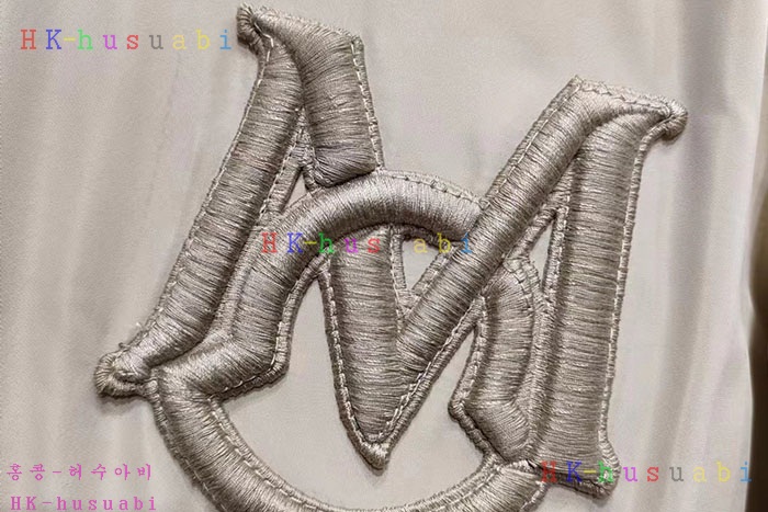 NEW 몽클레어 패딩 신상 M 1074053