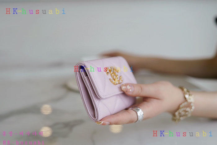 ★미러급★샤넬 19 플랩 카드 홀더 램스킨 메탈 AP1790-6