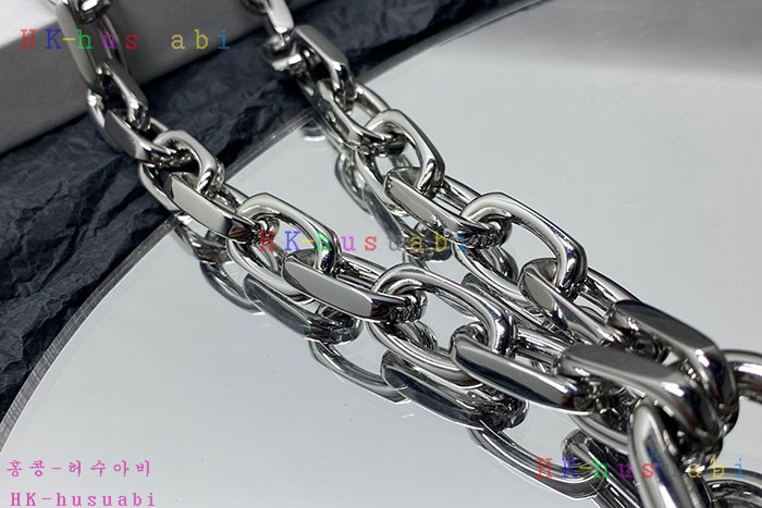 NEW 지방시 목걸이 신상 GV 996807
