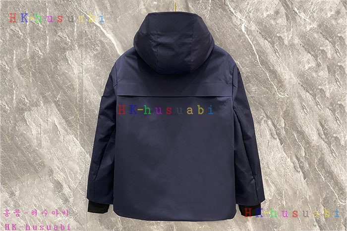 NEW 펜디 패딩 신상 FD 99501