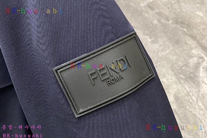 NEW 펜디 패딩 신상 FD 99501