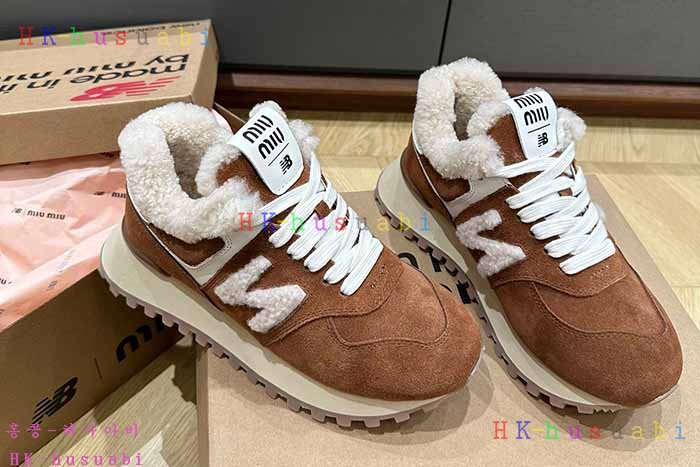 NEW 미우미우 신발 신상 MU 749909