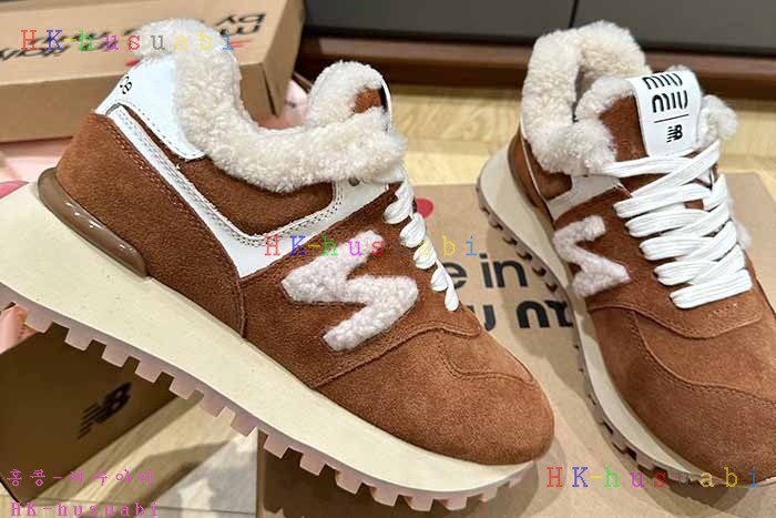 NEW 미우미우 신발 신상 MU 749909