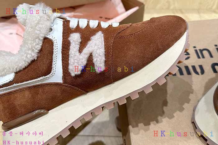 NEW 미우미우 신발 신상 MU 749909