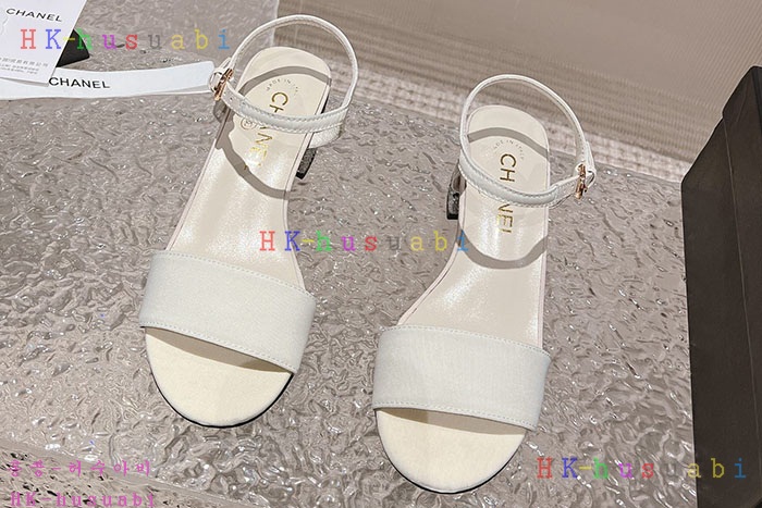 NEW 샤넬 샌들 신상 C 857703