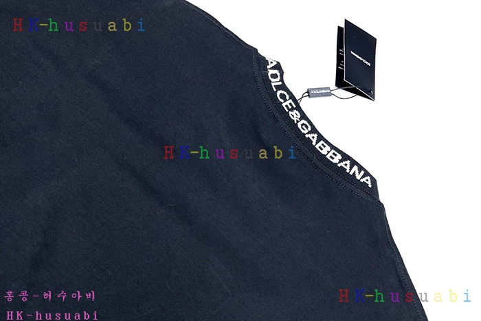 NEW 돌체앤가바나 반팔티 신상 DG 558003