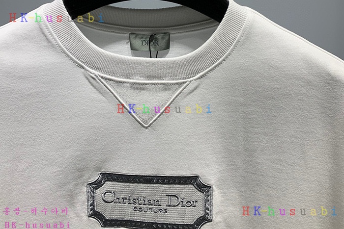 NEW 디올 반팔티 신상 DR  714015