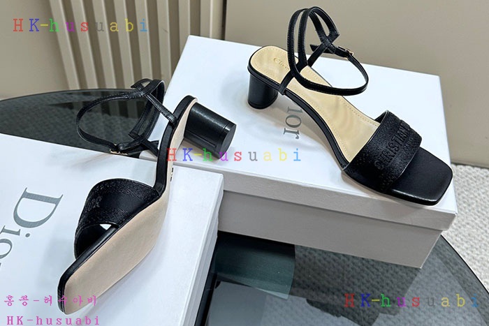 NEW 디올 신발 신상 DR 225014