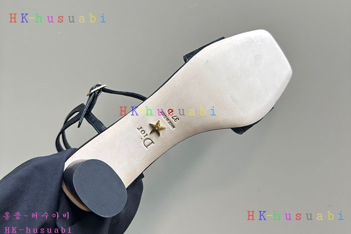 NEW 디올 신발 신상 DR 225014