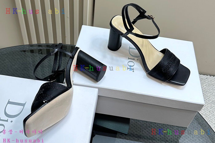 NEW 디올 신발 신상 DR 225014