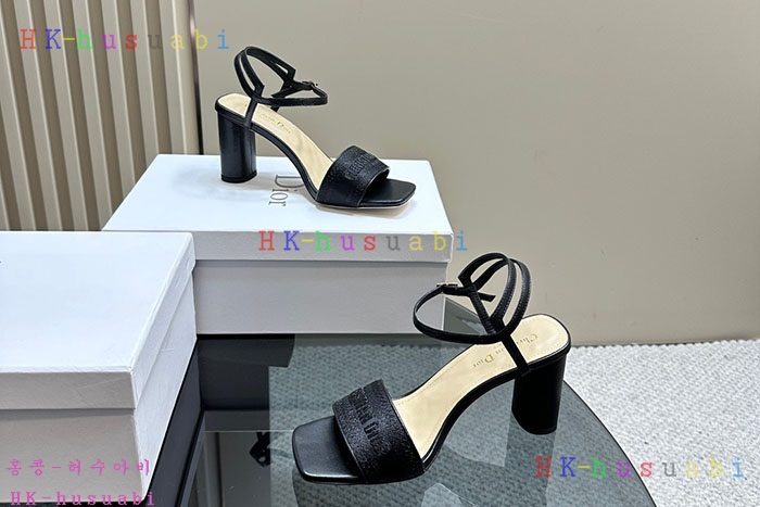 NEW 디올 신발 신상 DR 225014