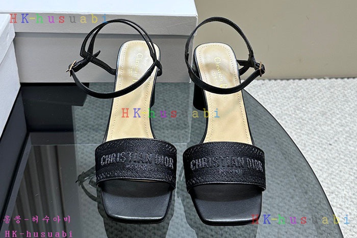 NEW 디올 신발 신상 DR 225014