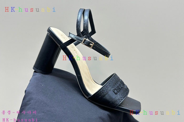 NEW 디올 신발 신상 DR 225014