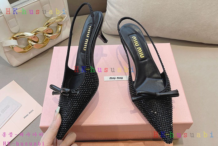 NEW 미우미우 신발 신상 MU 557025