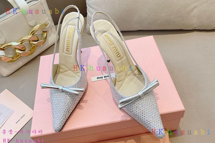 NEW 미우미우 신발 신상 MU 557021