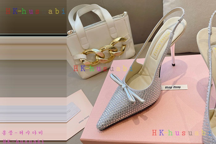 NEW 미우미우 신발 신상 MU 557021