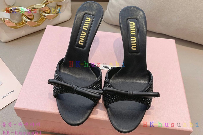 NEW 미우미우 신발 신상 MU 557015