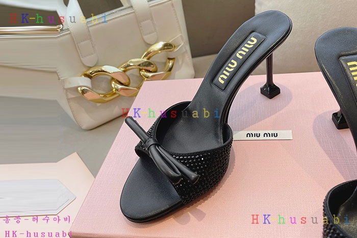 NEW 미우미우 신발 신상 MU 557015
