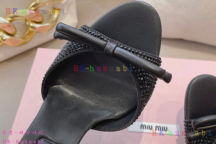 NEW 미우미우 신발 신상 MU 557015