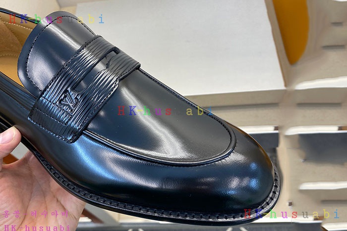 NEW 루이비통 신발 신상 LV 6822501