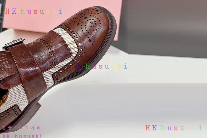 NEW 미우미우 신발 신상 MU 5704001