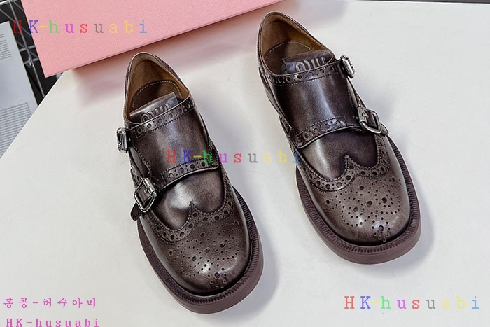 NEW 미우미우 신발 신상 MU 5704008