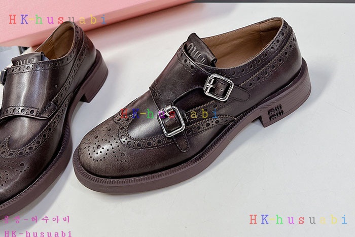 NEW 미우미우 신발 신상 MU 5704008