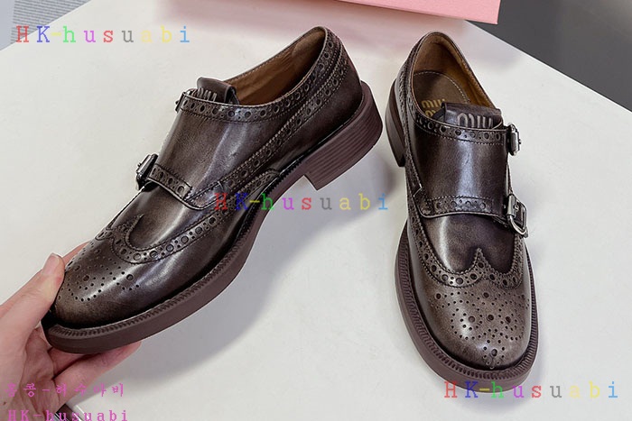 NEW 미우미우 신발 신상 MU 5704008