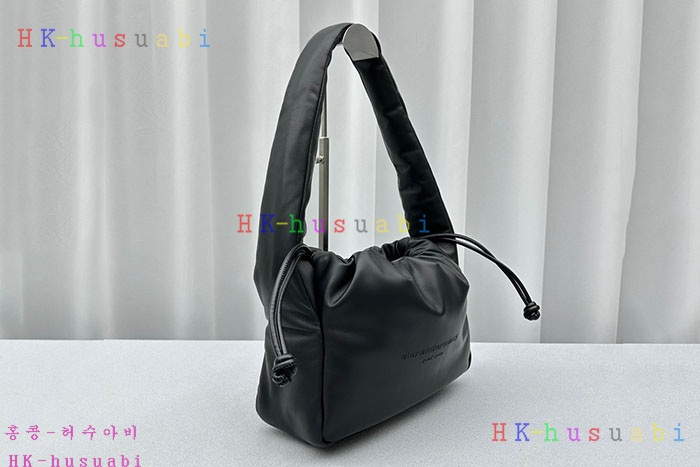 ★미러급★알렉산더왕 ryan 버터리 레더 퍼프 스몰 백 W 558011-2
