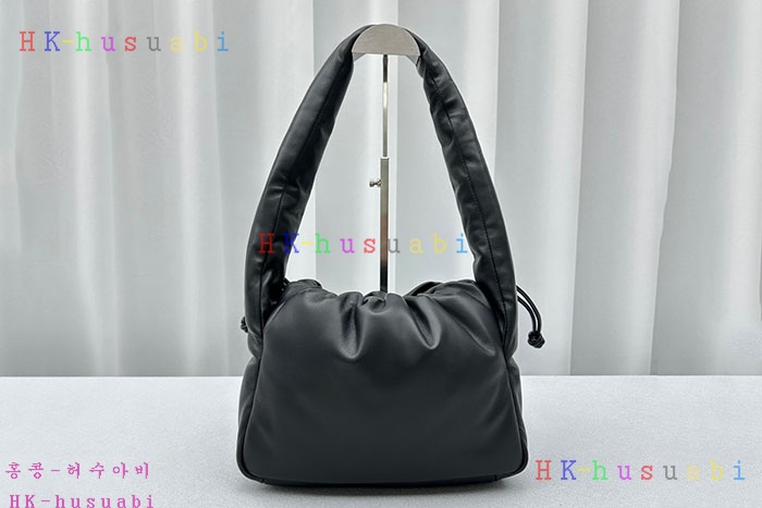 ★미러급★알렉산더왕 ryan 버터리 레더 퍼프 스몰 백 W 558011-2