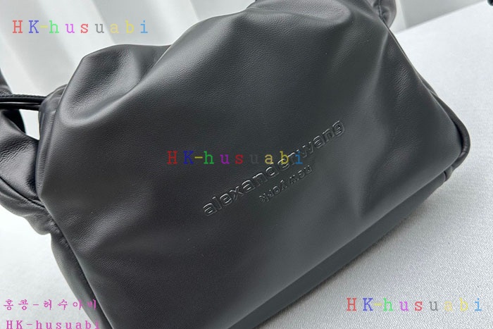 ★미러급★알렉산더왕 ryan 버터리 레더 퍼프 스몰 백 W 558011-2