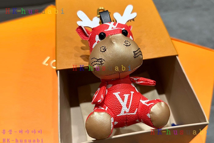 NEW 루이비통 키링 백참 신상 LV 4417015