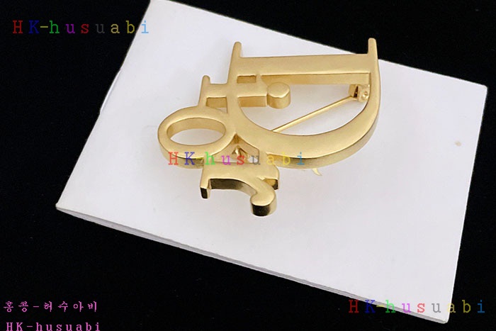 NEW 디올 브로치 신상 DR 6692250