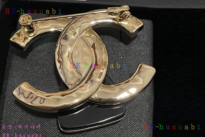 NEW 샤넬 브로치 신상 C  2408826