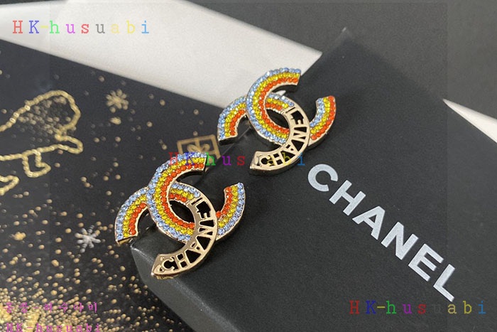 NEW 샤넬 귀걸이 신상 C  2409006