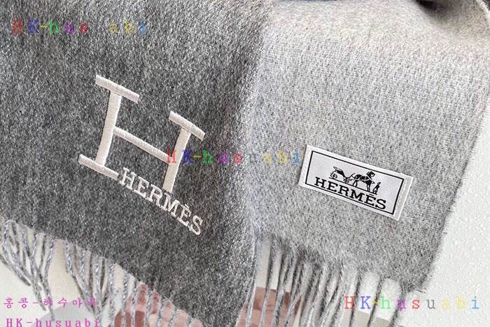 NEW 에르메스 스카프 신상 H 6689136