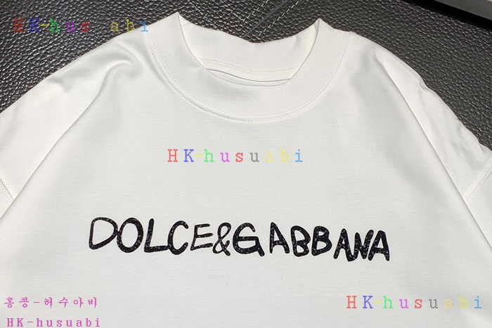 NEW 돌체앤가바나 반팔티 신상 DG 668010