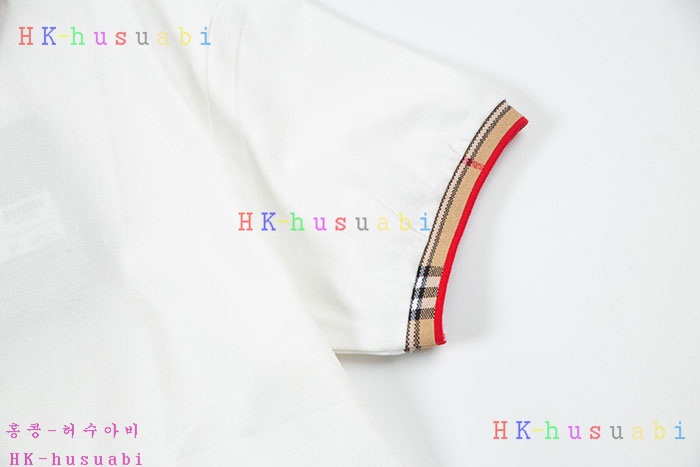 NEW 버버리 반팔티 신상 BB  572252