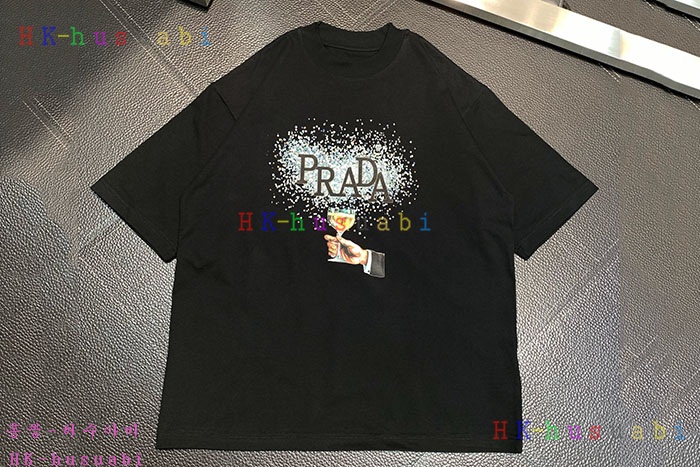 NEW 프라다 반팔티 신상 P 664464