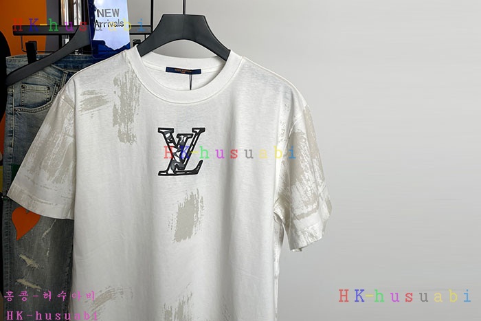 NEW 루이비통 반팔티 신상  LV 293303